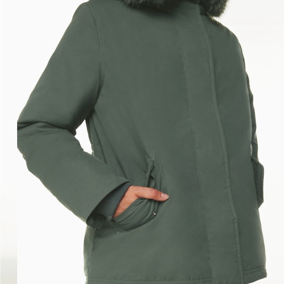 Wilfred Mont Blanc Parka. Like new condition. Size XS. - Picture 9 of 16